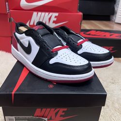 Jordan 1 Low. Mens 7.5