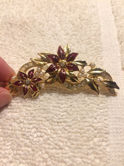 Pretty brooch