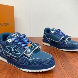 Louis Vuitton trainer sports shoes with adhesive patches - Blue