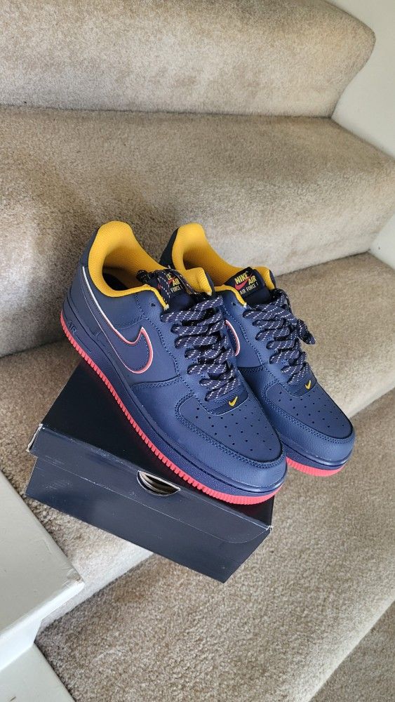 Nike Air Force 1 (Houston Astros) Size Men 8.5, 9.5, 10 & 11