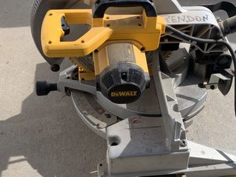 Dewalt Saw Tool