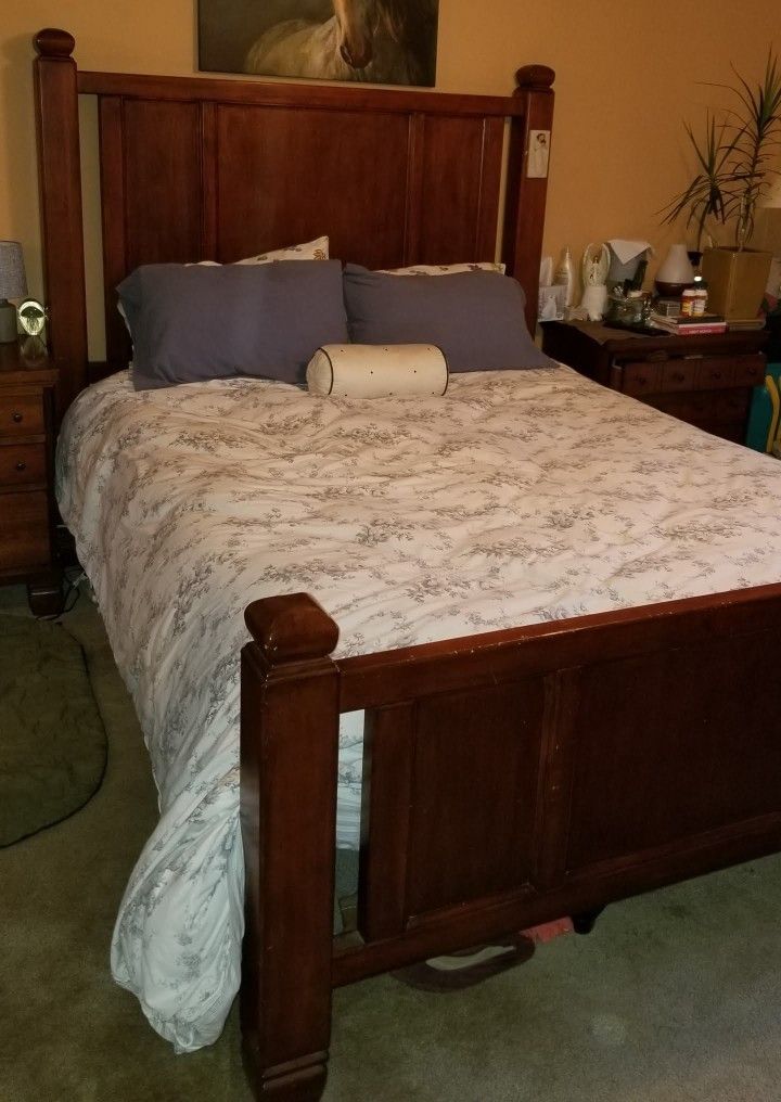 Queen Bedroom Suite - Cherry finish