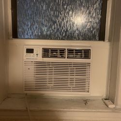 LARGE Window AC (Emerson Quiet Kool)