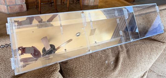 Acrylic Mirrored 3 Doll Case