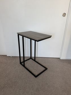 Modern C-Table / Side Table / Laptop Table