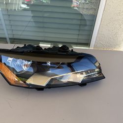 VW Passat Headlight 2012-2015, VW Passat headlamp, OEM ORIGINAL PART, passenger side light 