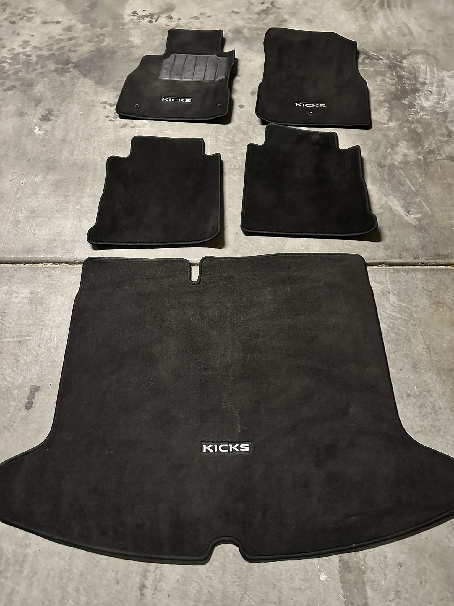 2018-2024 Nissan Kicks OEM Floor Mats