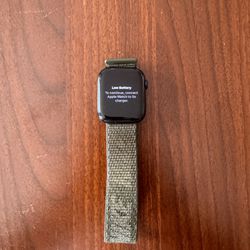 Nike Apple Watch Series 7 45mm