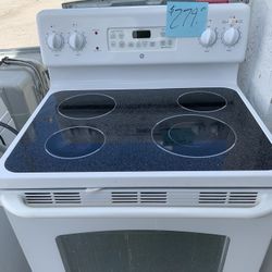 Ge Glass Top Stove Range White  . Warehouse pricing.   Warranty  . Delivery Available . 2522 Market st. 33901
