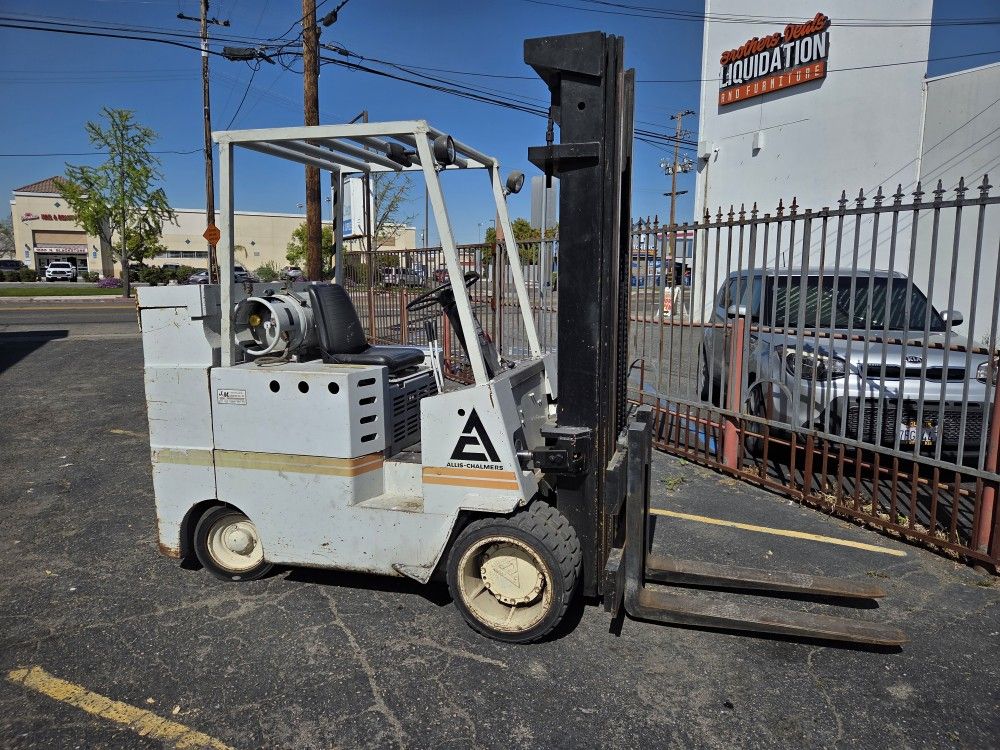 Forklift
