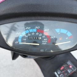 2018 Black And Pink IceBear Scooter 