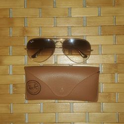 Gold Rayban Aviator Sunglasses