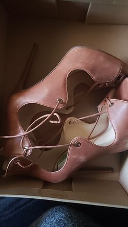 Jessica Simpson heels