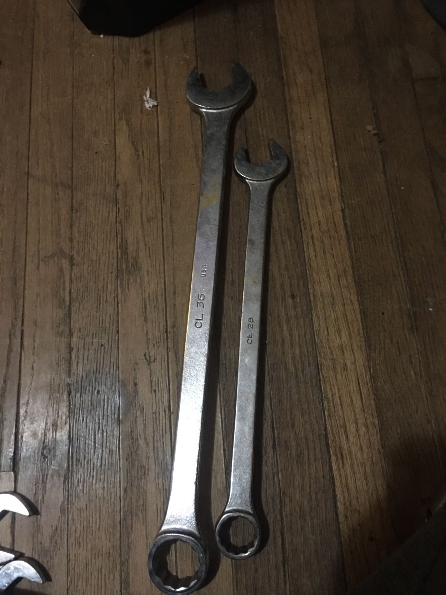 MAC TOOLS 1 1/8 & 7/8 LONG WRENCH ,CL SERIES #CL36 & #CL28