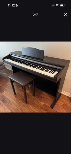 Casio CDP-7000 Digital Piano with Stool Perfect Working Condition