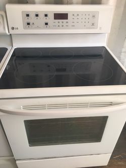 LG WHITE FLAT SMOOTH TOP STOVE OVEN RANGE WORKS PERFECT
