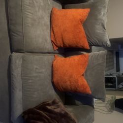 3 Piece Sofa Set For Sale $250, Price Negotiable 