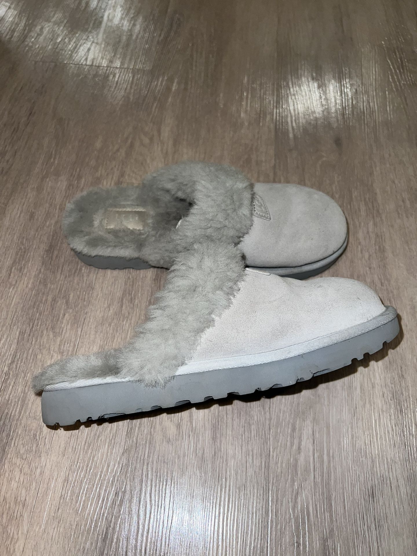 UGG Slippers Grey Womens Size 8
