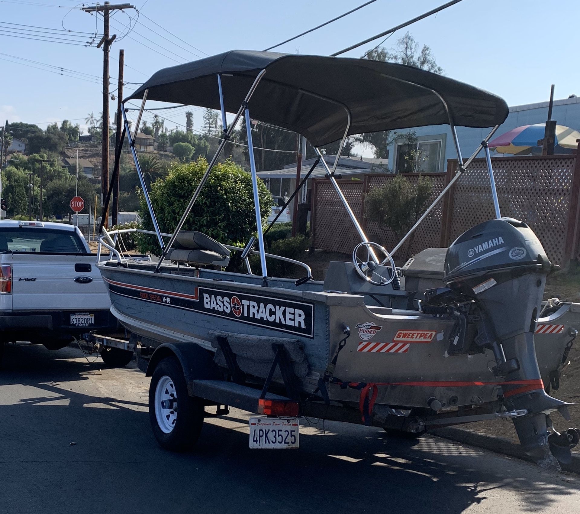 16ft Bass tracker aluminum boat