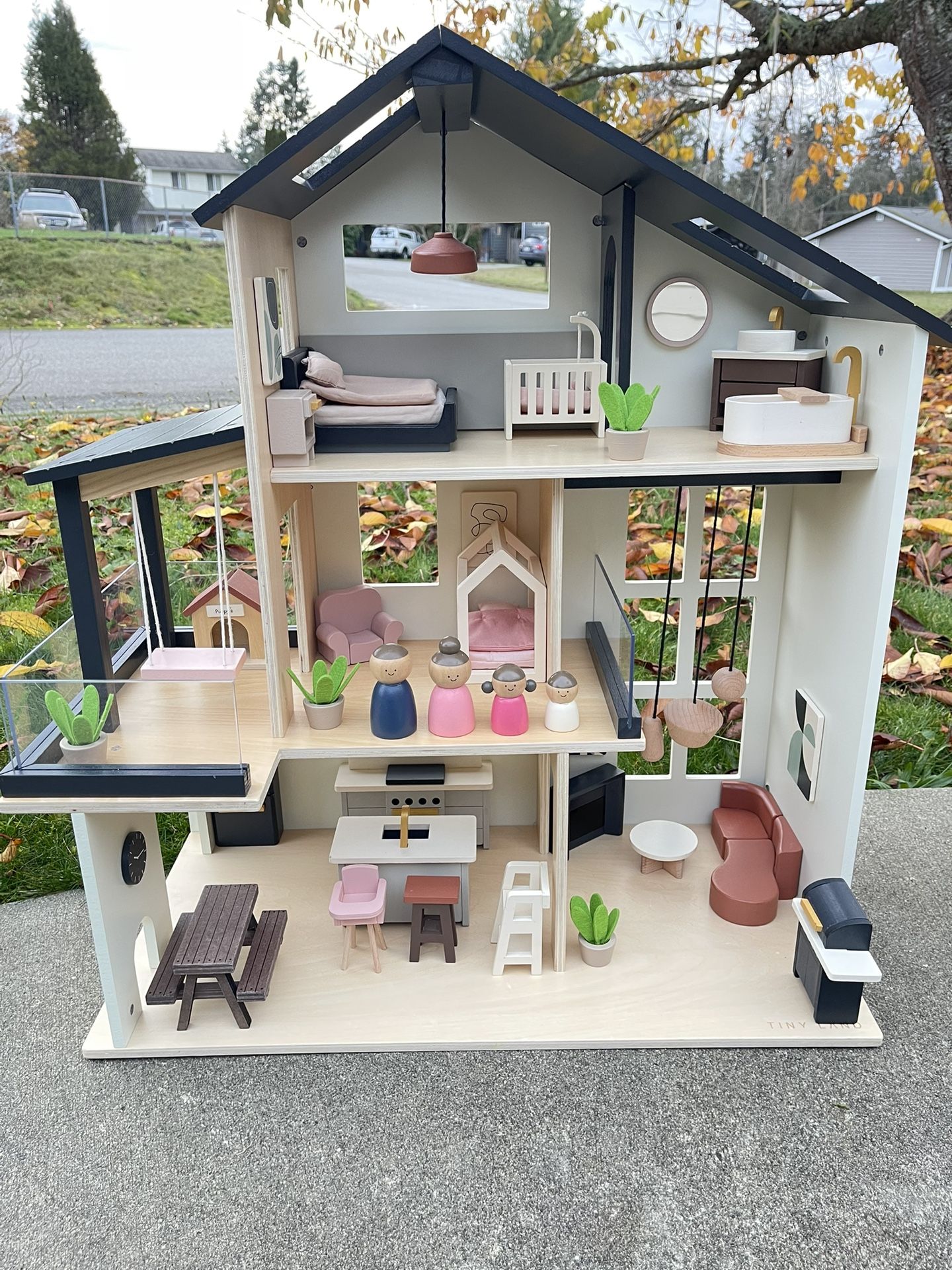 Kids Doll House