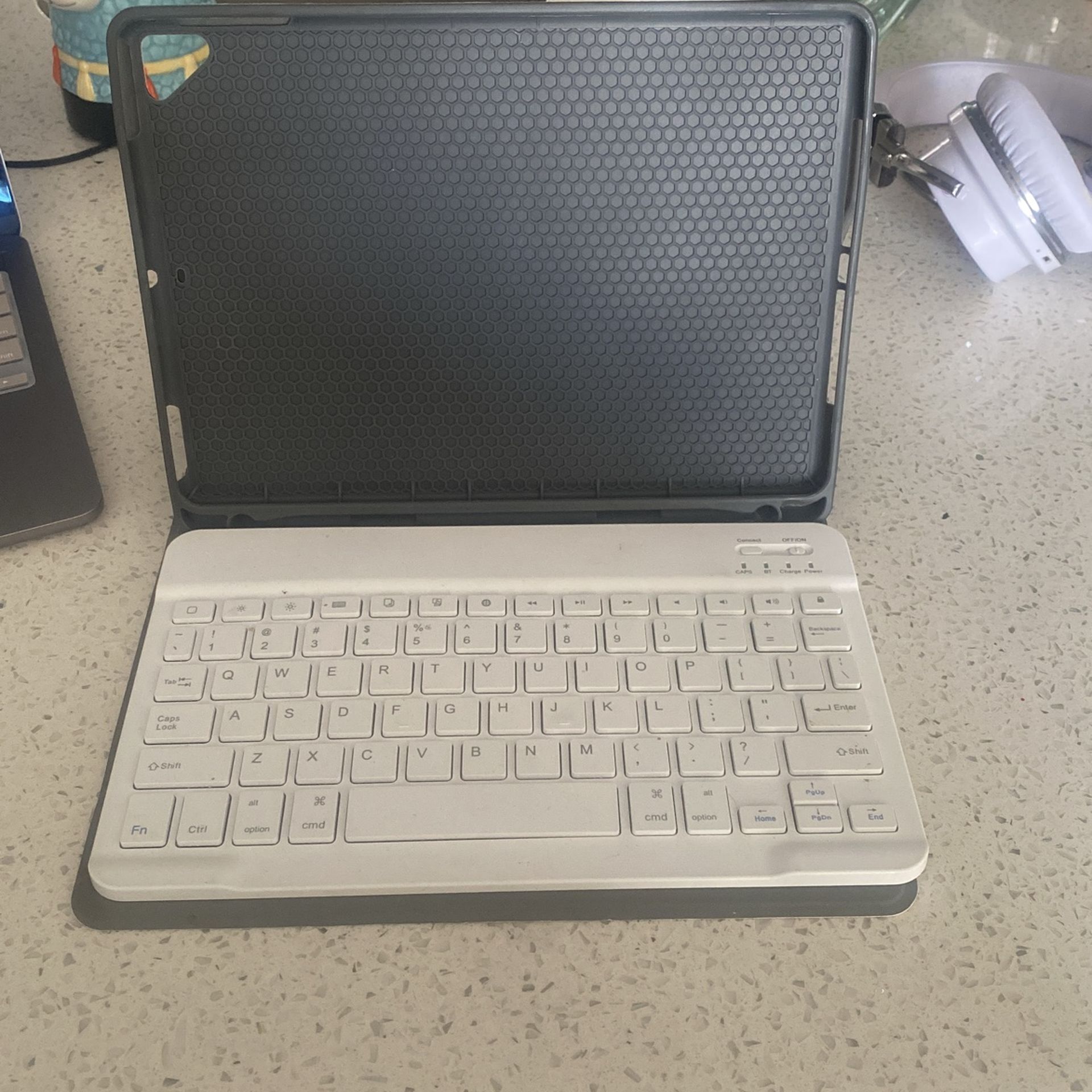 iPad Cover Case With Keyboard
