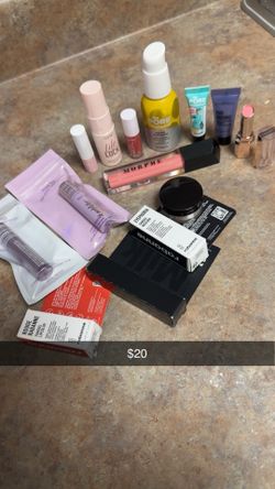 Mini makeup bundle