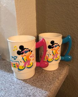 Vintage Mickey Mouse Walt Disney World on Ice 3-D Plastic Mug Cup