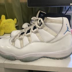 Jordan 11 Legend Blue