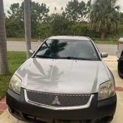 MITSUBISHI GALAN 2012