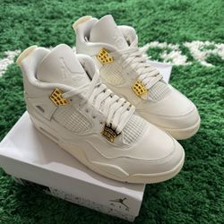 Jordan 4 Retro Metallic Gold 