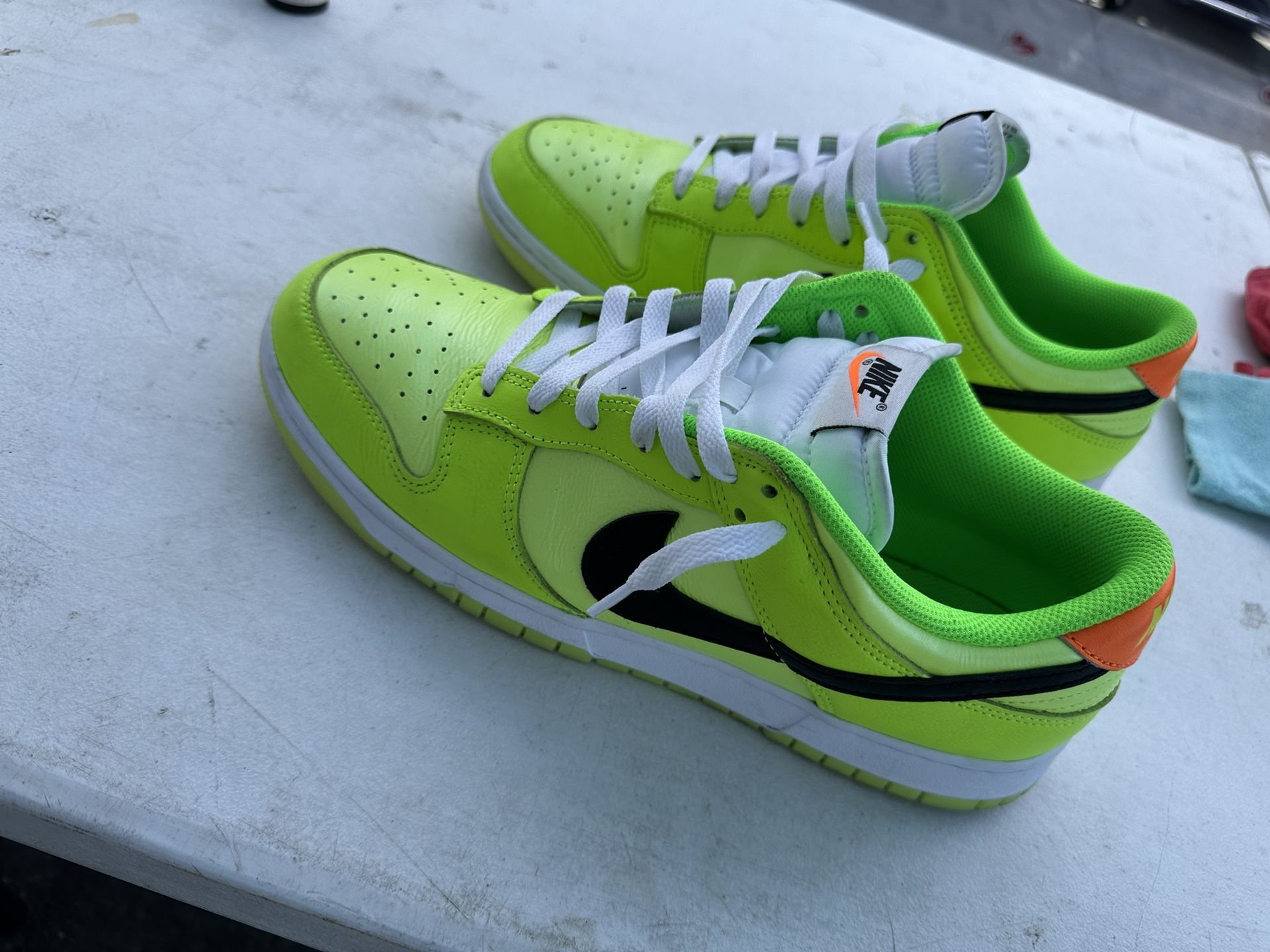 Nike Shoes For Men Size 11 Glow In The Dark $55