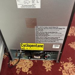 Small Space Refrigerator 