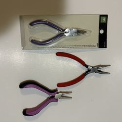 Small Pliers 