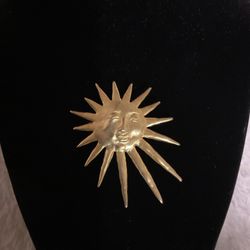 Goldtone Sun Brooch (JJ)