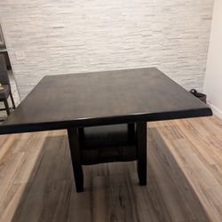Dining Room Table 