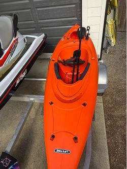 Fishing kayak