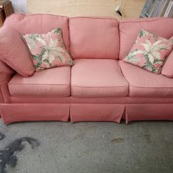 Nice Pull Out Sleeper Sofa No Smells Or Stained Or Rips ! $200 Delivered Or Come Get For $150 In Jensen Beach 
