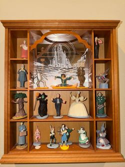 The Wizard Of Oz Portrait Sculptures Display Shelf 20 Figures 1988 Franklin Mint