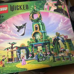 Wicked Welcome To Emerald City 