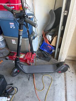 Electric scooter