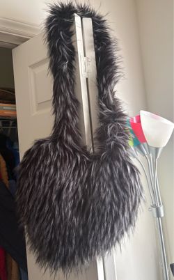 Black Furry Heart Purse