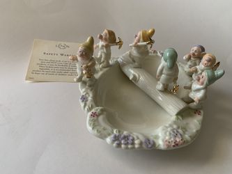  Lenox Snow White and the Seven Dwarfs Heigh Ho Candy Dish COA Disney 2002 