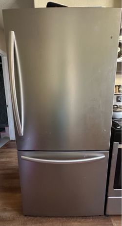 Mora Stainless Steel Bottom Freezer Refrigerator