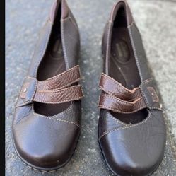 Woman’s Clark’s Shoes
