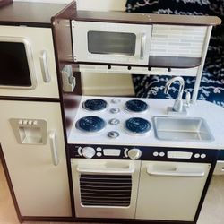 Play Kitchen ❤️