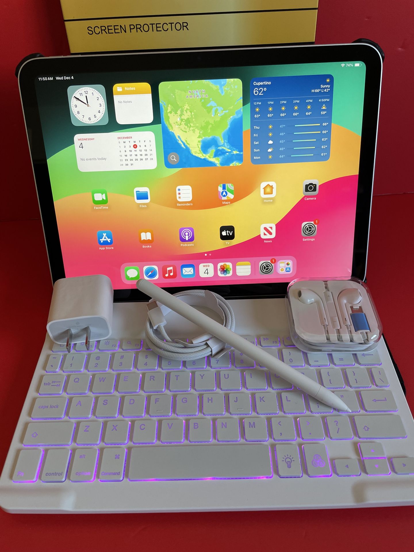 256gb Apple IPad 10th Generation (10.9” Liquid Retina / 2022 model) with pen, keyboard, case & Accessories (warranty 2026)
