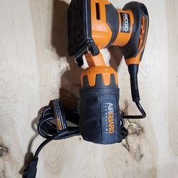 Ridgid R2501 1/4 Sheet Sander
