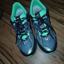 Neon Emarald New Balance 1960 Size 11.5