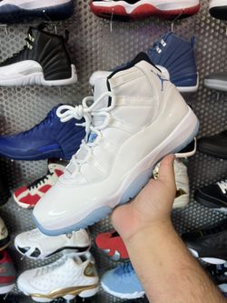 Jordan Retro 11 Legend blue