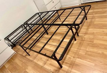 FULL SIZE METAL BED FRAME FOLDABLE (LIKE NEW) (VERY STURDY)